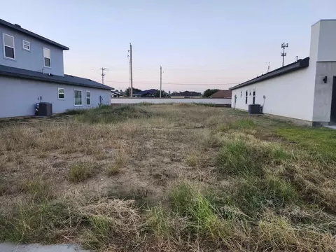 2404 Durazno Ct, Laredo, TX 78046