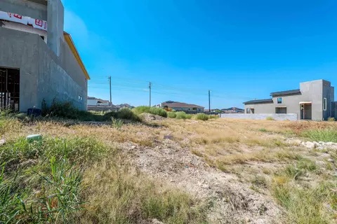 Exterior - 533 Journey Loop, Laredo, TX 78045 photo 1 of 1