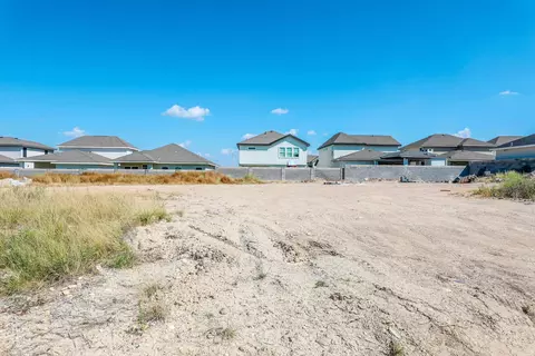 View/Area - 522 Journey Loop, Laredo, TX 78045 photo 10 of 12