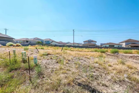 Exterior - 519 Journey Loop, Laredo, TX 78045 photo 1 of 2