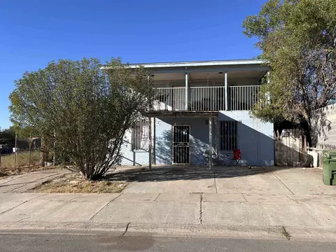 104 Segovia Dr, Laredo, TX 78046