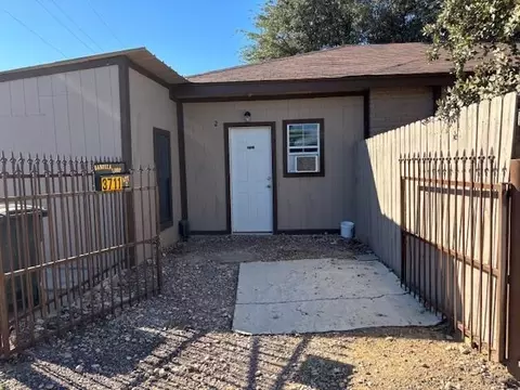 3711 Daniela Lp #2, Laredo, TX 78043