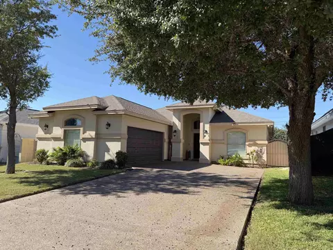 2066 Lima Lp, Laredo, TX 78045 photo 1