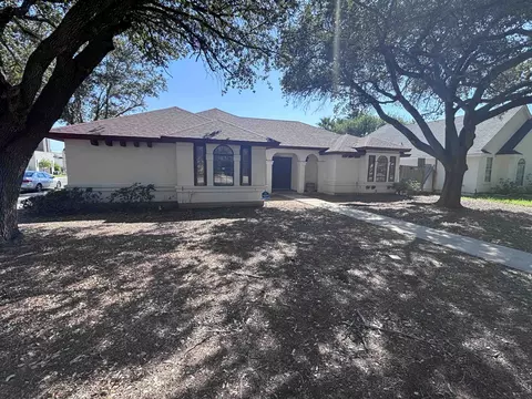 1235 St John Lp, Laredo, TX 78045