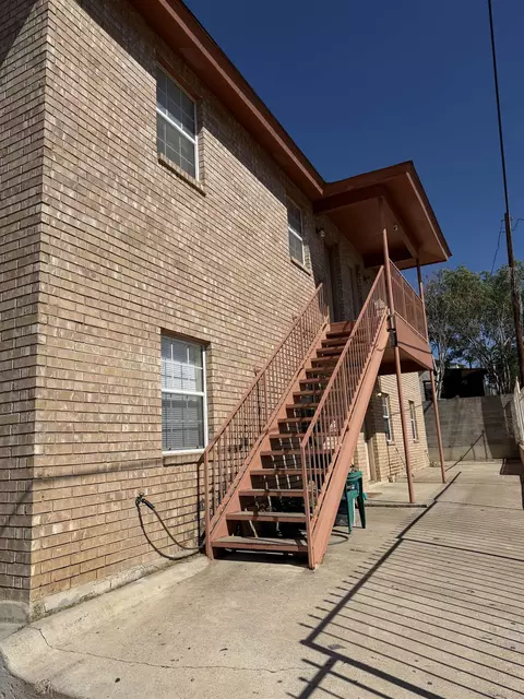2601 Springfield Ave, Laredo, TX 78040
