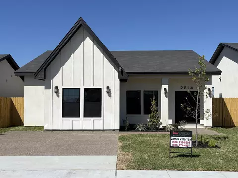 2814 Adamsville, Laredo, TX 78046