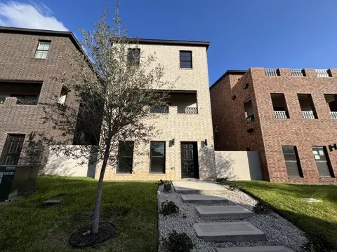 210 Veracruz Dr #211, Laredo, TX 78045