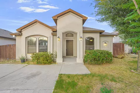 3615 Gregorio Lerma Dr, Laredo, TX 78046