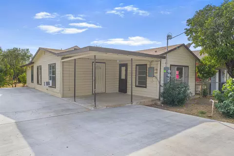 2103 Bismark St, Laredo, TX 78043