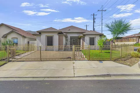902 La Rosita, Laredo, TX 78046 photo 1