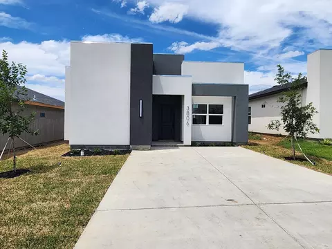 3806 Yoyis St, Laredo, TX 78046