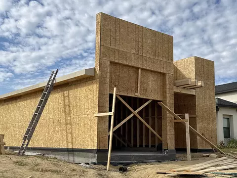 Exterior - 5013 Servando Dr, Laredo, TX 78046 photo 5 of 5