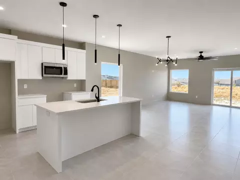 Kitchen - 5013 Servando Dr, Laredo, TX 78046 photo 1 of 2