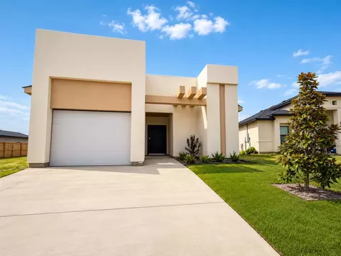 Exterior - 5013 Servando Dr, Laredo, TX 78046 photo 2 of 5