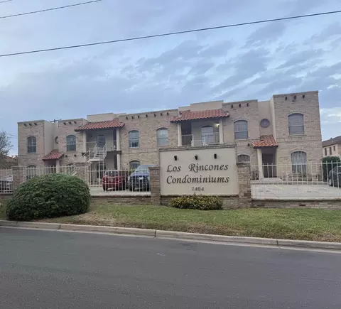 1401 Gustavus St #24, Laredo, TX 78040
