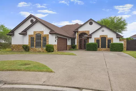 241 N Beach Ln, Laredo, TX 78041