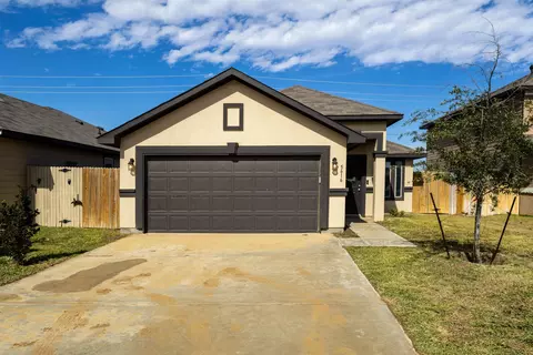 5616 Lone Star Loop, Laredo, TX 78046 photo 1