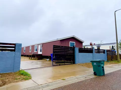 2711 Slowriver Ct, Laredo, TX 78046