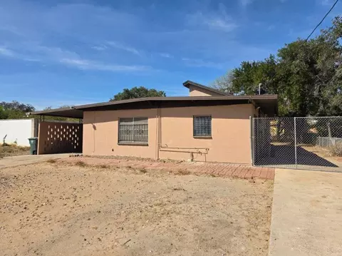 2108 Willow St, Laredo, TX 78043