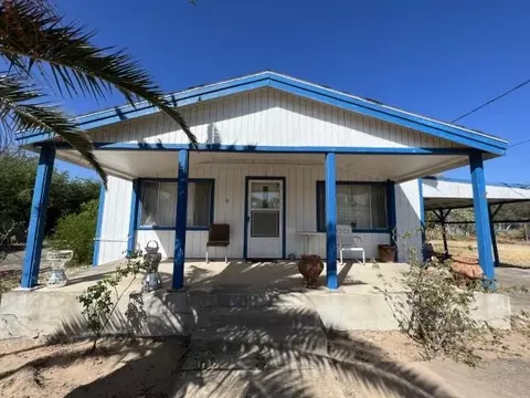 5425 Pena Ln, Zapata, TX 78076