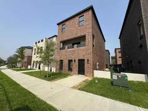 210 Veracruz Dr #106, Laredo, TX 78045