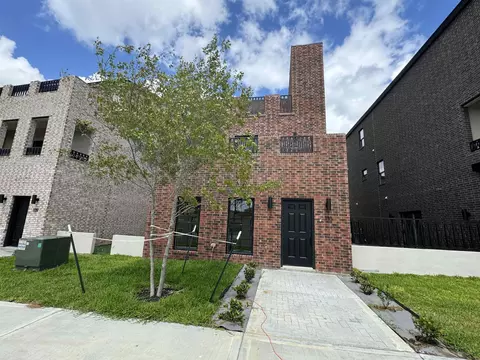 210 Veracruz Dr #110, Laredo, TX 78045