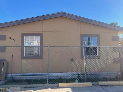 315 River Front Rd, Laredo, TX 78046
