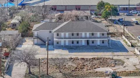 1303 Philadelphia St #1, Laredo, TX 78041