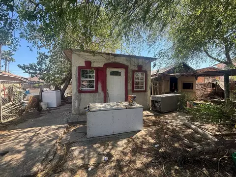 2206 S Smith Ave, Laredo, TX 78046