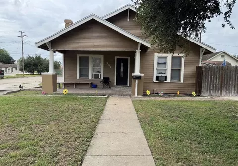 330 W Richard Ave, Kingsville, TX 78363