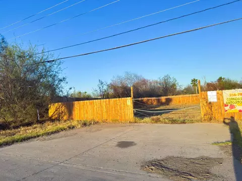9213 Fm 1472, Laredo, TX 78045