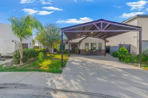 930 La Rosita, Laredo, TX 78046