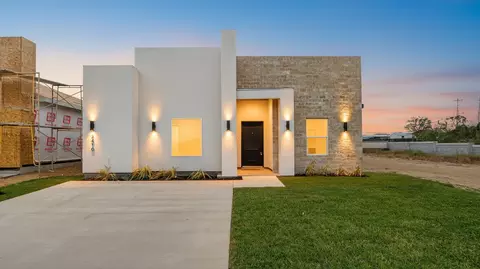 2410 Durazno Ct, Laredo, TX 78046