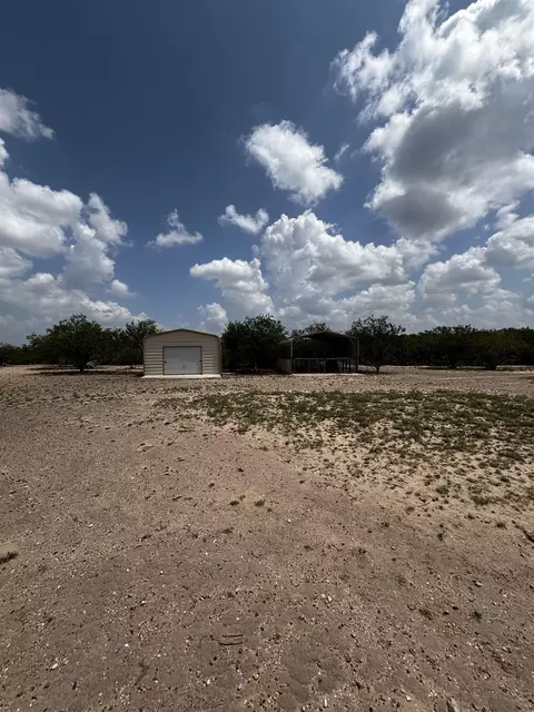 439 Ranch Road 7016c, Laredo, TX 78043 photo 3