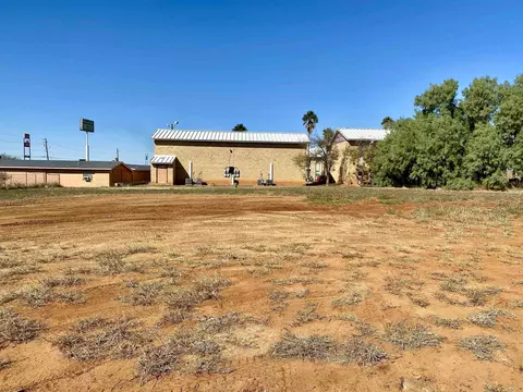 1106 E Fm 468, Cotulla, TX 78014 photo 3