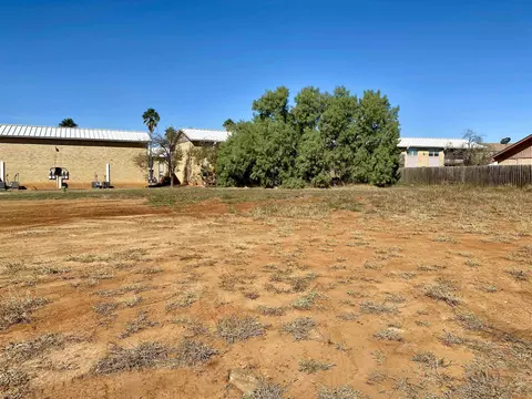 1106 E Fm 468, Cotulla, TX 78014 photo 4