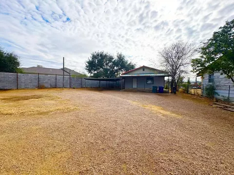 4123 Pecan Cir Dr, Laredo, TX 78046