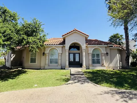 102 Cardinal Ln, Laredo, TX 78045