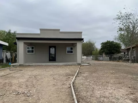 404 Morales, El Cenizo, TX 78046
