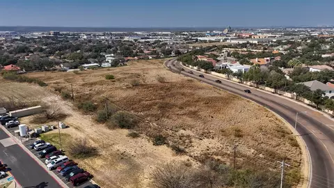 000 Springfield Ave, Laredo, TX 78041 photo 9