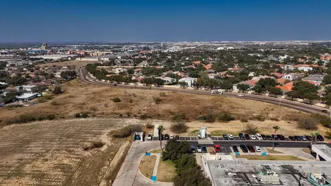 000 Springfield Ave, Laredo, TX 78041 photo 4