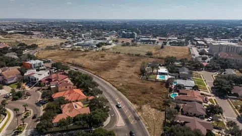 000 Springfield Ave, Laredo, TX 78041 photo 8