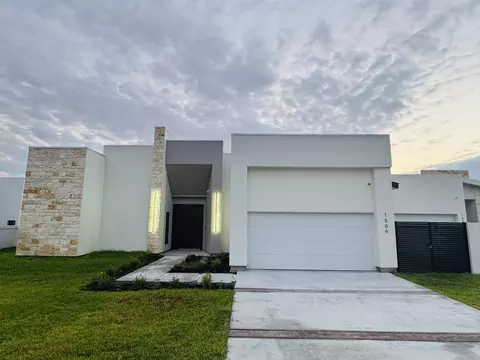 1509 Ocio Dr, Laredo, TX 78045
