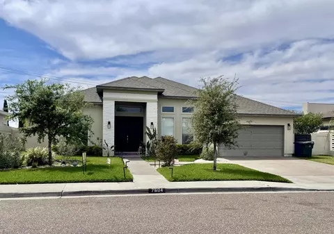 7604 Patricia Highsmith Dr, Laredo, TX 78041
