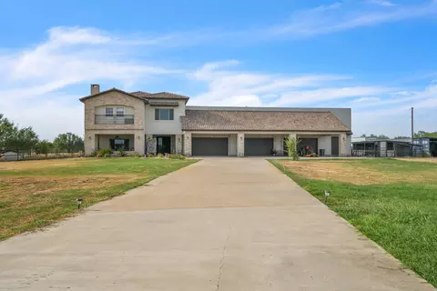 304 Tomcat Ln, Laredo, TX 78045
