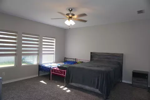 Bedroom - 1610 Alborada Dr, Laredo, TX 78045 photo 1 of 5