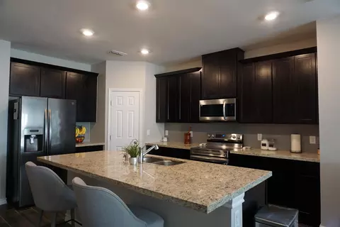 Kitchen - 1610 Alborada Dr, Laredo, TX 78045 photo 1 of 2