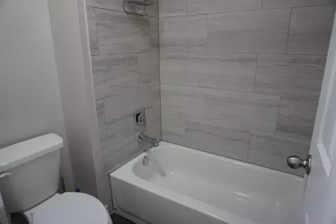 Bath - 1610 Alborada Dr, Laredo, TX 78045 photo 5 of 7