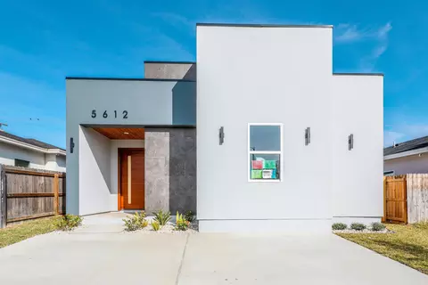 5612 Moses Lp, Laredo, TX 78046 photo 1