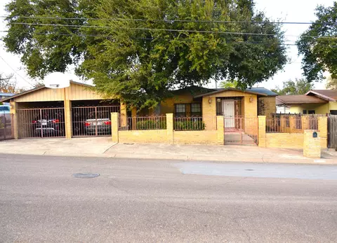 2118 Reynolds St, Laredo, TX 78043